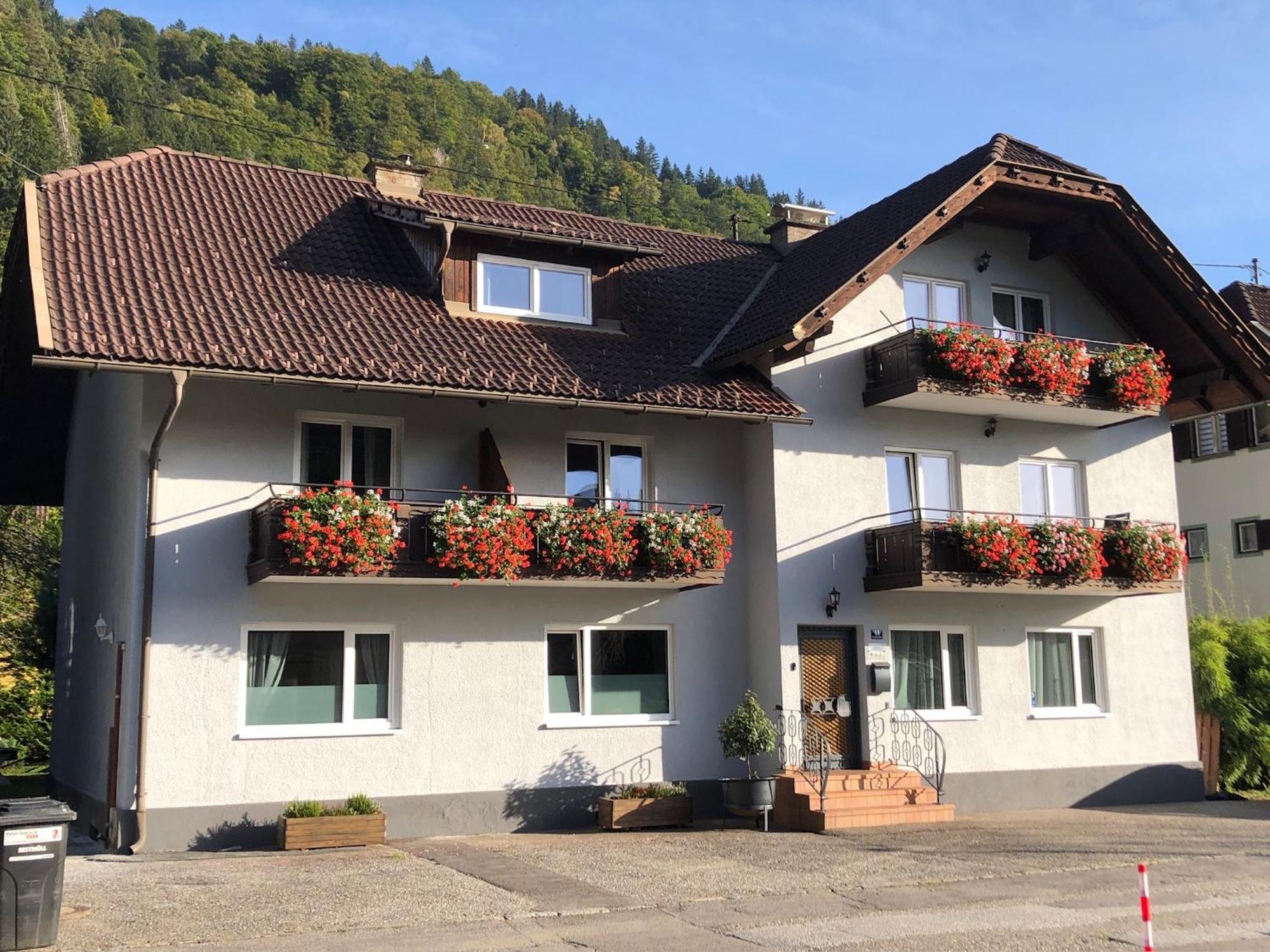 Appartement Kuhglocken Ferienhaus Fuenf Sinne Döbriach Екстериор снимка