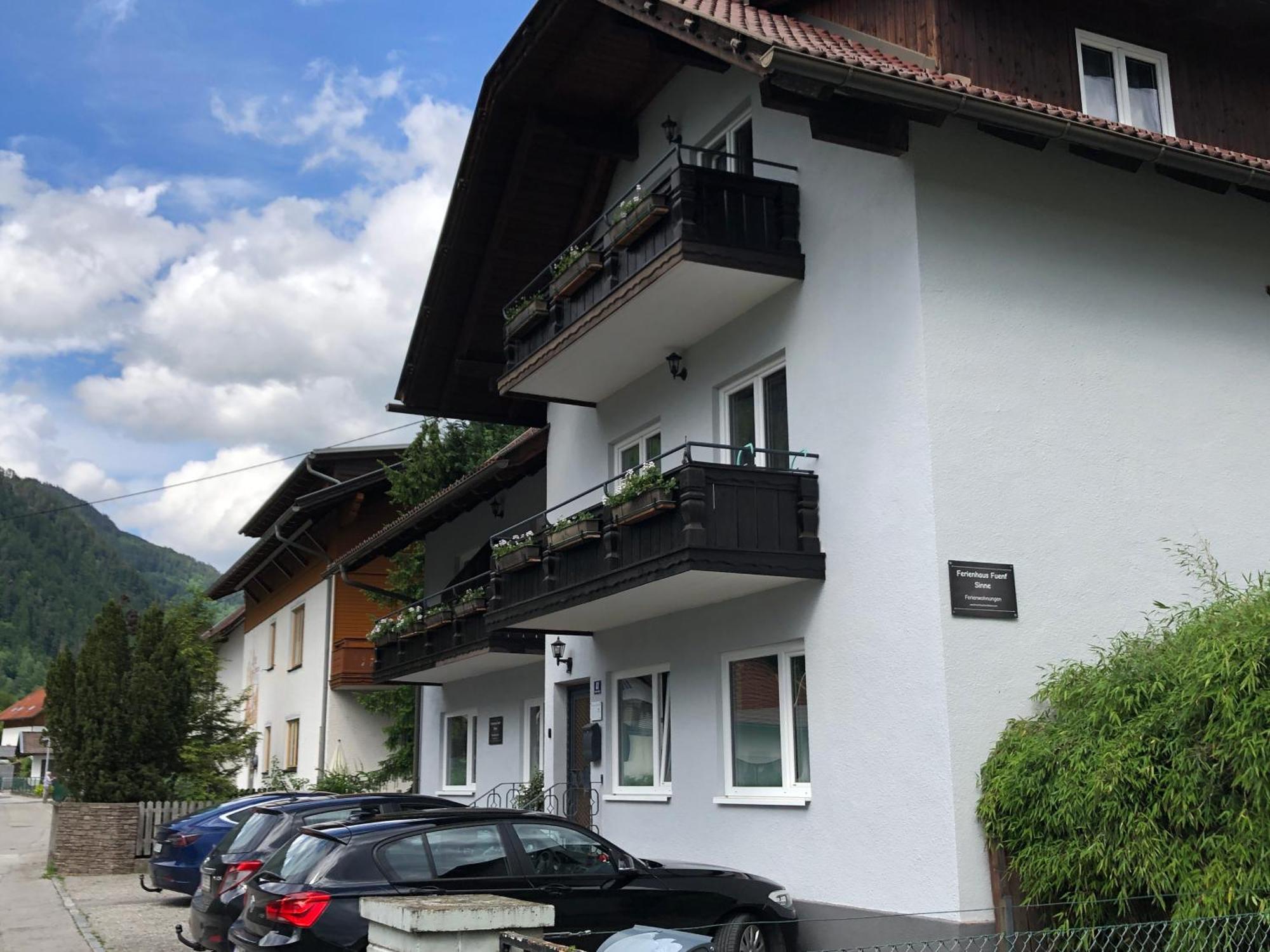 Appartement Kuhglocken Ferienhaus Fuenf Sinne Döbriach Екстериор снимка